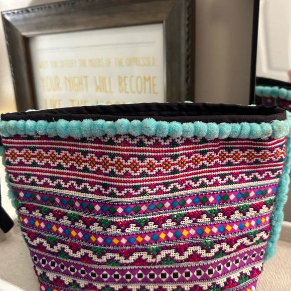 Versatile pouch - Picture 4 of 6